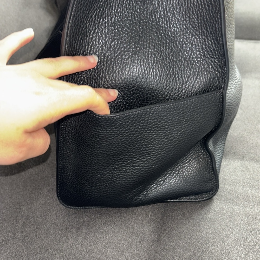 Cuyana Oversized Double Loop Bag - Picture 7 of 14